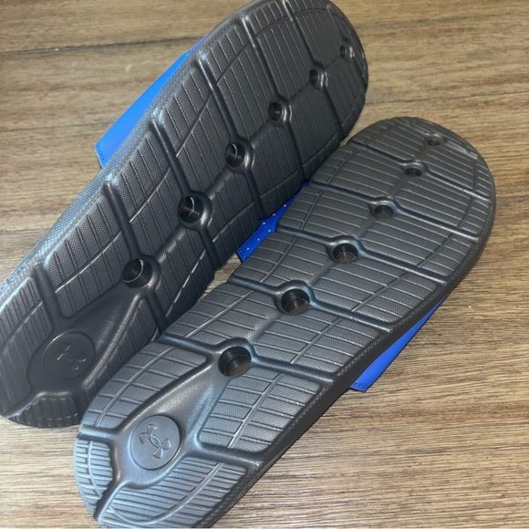 Under Armour Slides NWT - Picture 5 of 10